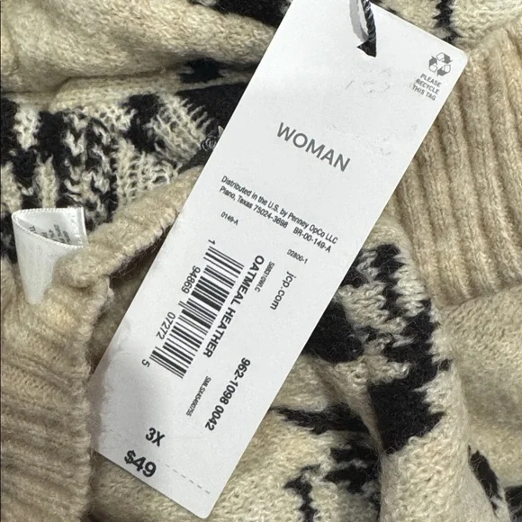 Liz Claiborne Black and Cream Floral Sweater - Picture 9 of 9